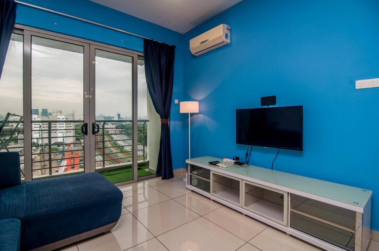 Flora Residence One South By Idealhub Seri Kembangan Dış mekan fotoğraf